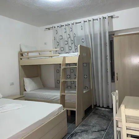 Vila Ergys Apartment